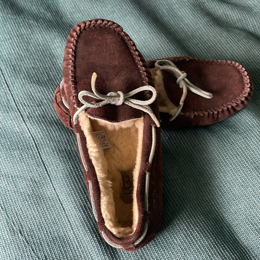 UGG Dakota Mocs | size 7
